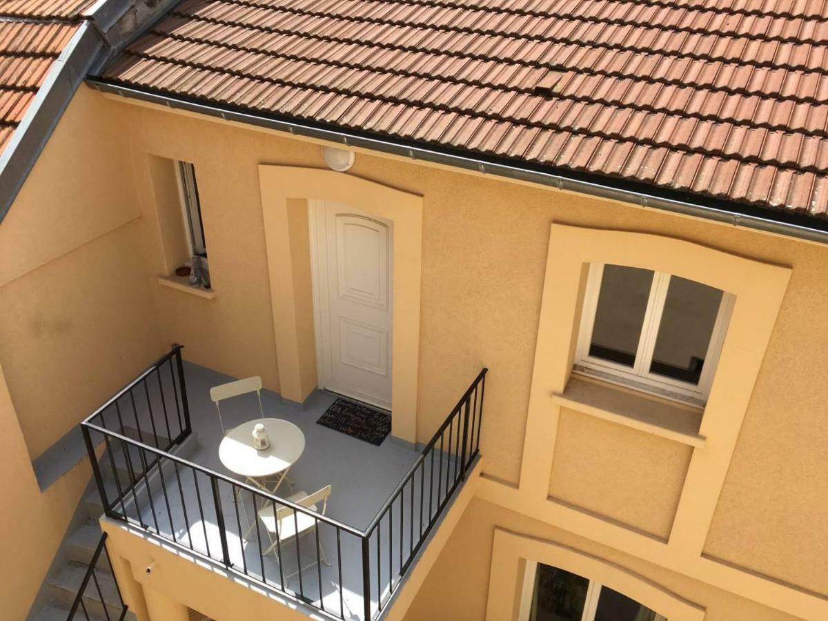 Cosy Et Calme F2 En Plein Centre Ville Vichy Exterior photo